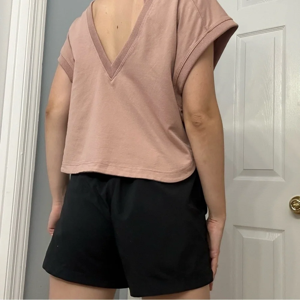Free People Movement Top Reversible Pink Gym Outdoor V-Neck Size Small New